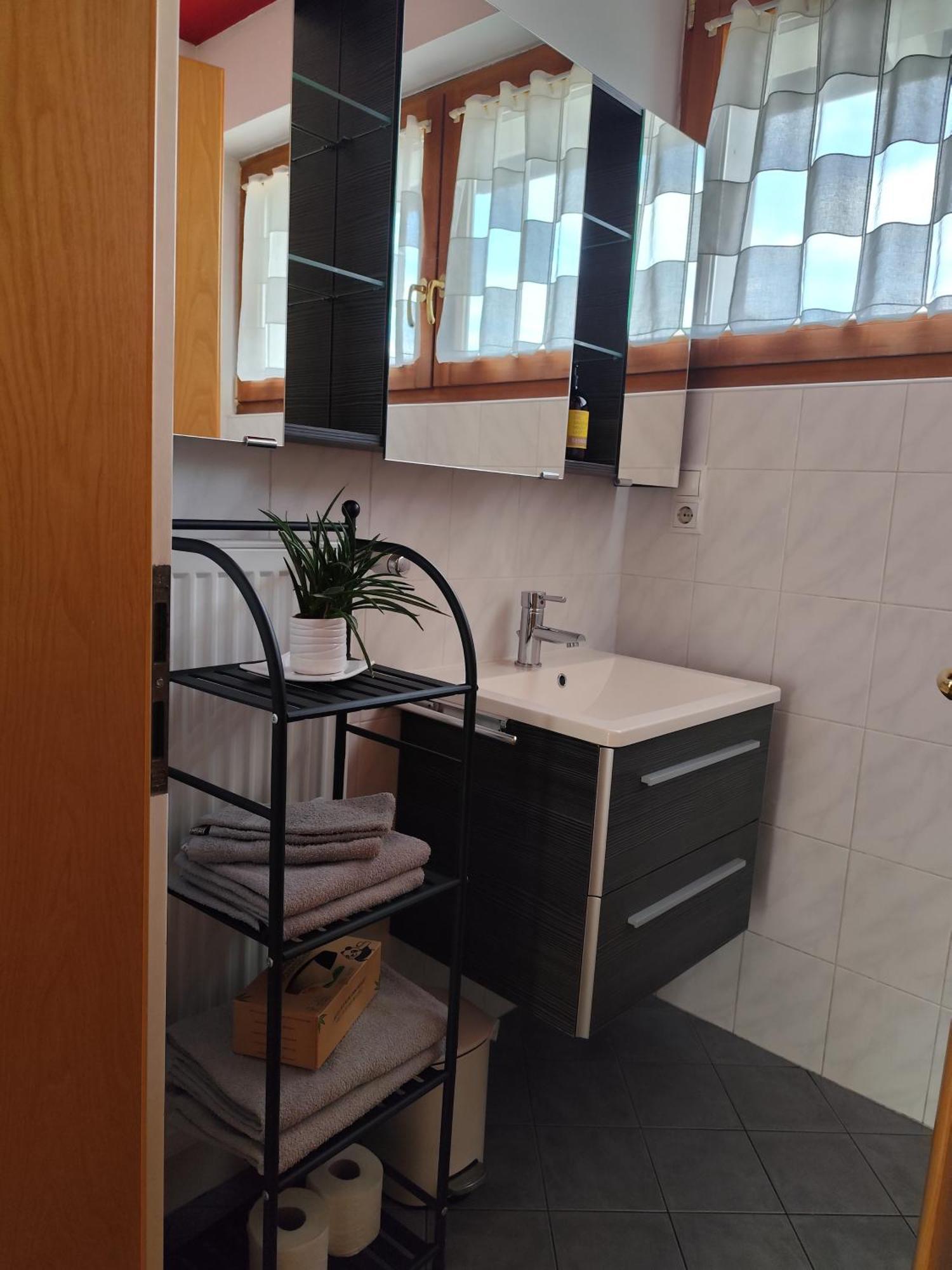 Apartment 66 - Stylisches Apartment Mit Balkon & Toplage In Brixen ภายนอก รูปภาพ